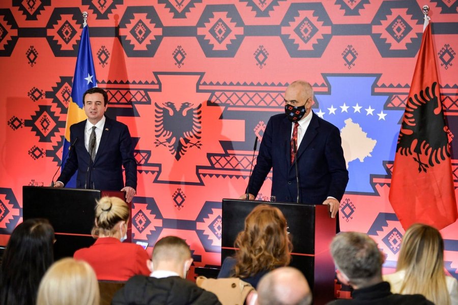 'Patrioti' Rama përballë Kurtit nën hijen e 'Ballkanit të Hapur' të Vuçiç