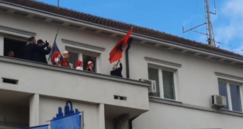 28 Nëntori në Luginë, ja vendosja e flamurit kuq e zi në Bujanoc