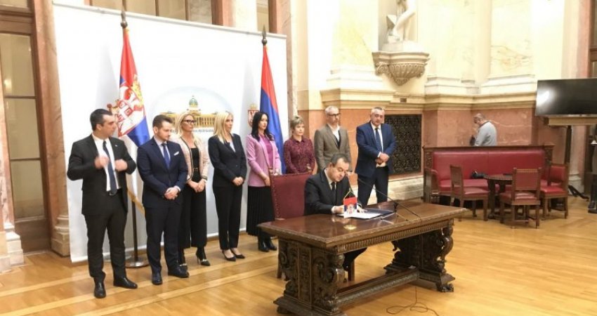 Me 16 janar serbët në referendum, për ndryshimin e Kushtetutës