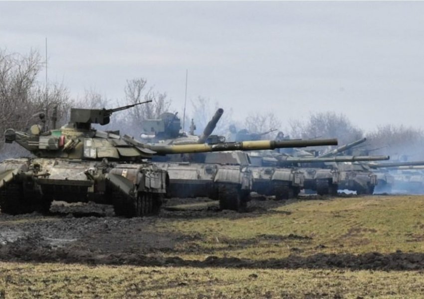 Shqetësimet e NATO-s/ Rusia përqëndron ushtrinë në kufirin me Ukrainën