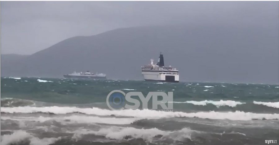 Ankorohet në Portin e Vlorës pas 6 orësh qëndrim në det të hapur trageti i nisur nga Brindizi
