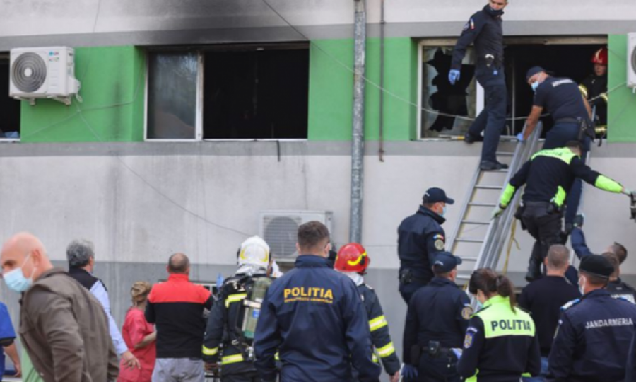 E rëndë në Rumani/ Flakët ‘përpijnë’ spitalin Covid, 9 persona humbin jetën