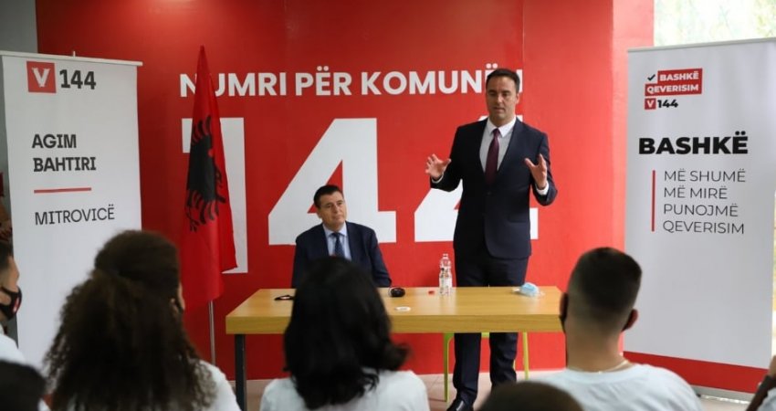 Glauk Konjufca: Vetëm kombinimi Bahtiri-Kurti garanton perspektivë për Mitrovicën