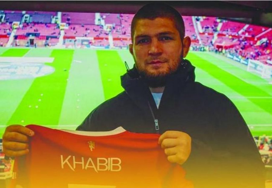 Manchester United priti Khabib në ‘Old Trafford’, luftëtari i famshëm mori një dhuratë të veçantë