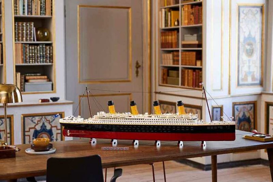 Lego bëri një kopje të Titanikut që do të kushtojë 630 dollarë