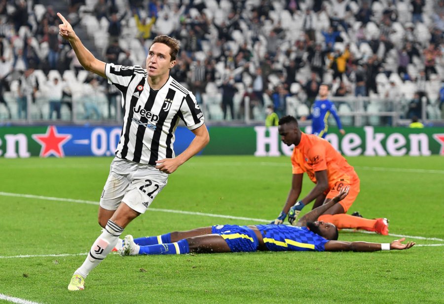 Ekipet elitare e kërkojnë me ngulm, ylli i Juventusit vendos për te ardhmen