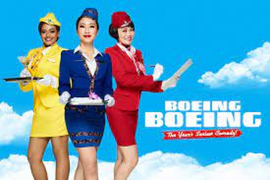 Të qeshura pa fund këtë të dielë: 'Boeing Boeing', 'zbarkon' në Kamëz