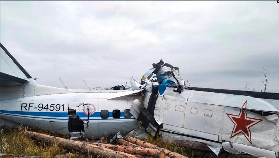 Rrëzohet një avion në Rusi, 16 të vdekur