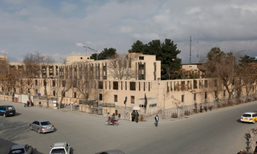 SHBA dhe Britania u kërkojnë shtetasve të tyre të qëndrojnë larg hoteleve në Kabul