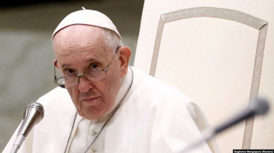Papa Françesku nis konsultimet për reforma në Kishën Katolike