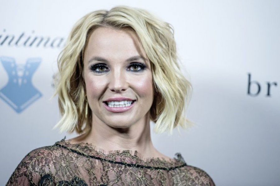 Britney Spears po shkruan një libër dhe ja ku janë detajet e para 