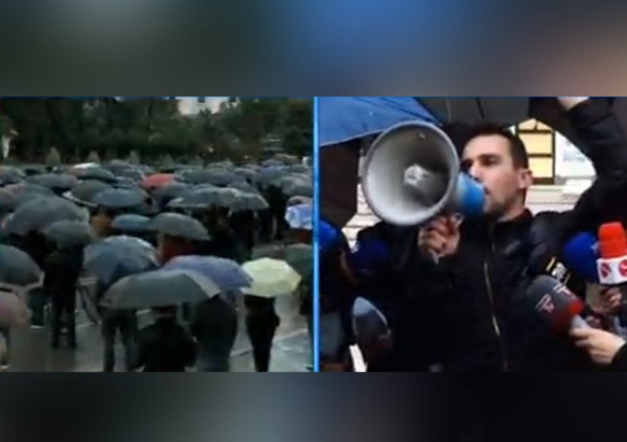 Qytetarët sërish para Kryeministrisë, Lapaj: Një sukses e arritëm, çmimi i energjisë nuk u rrit