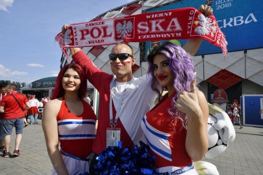 FOTO/ Interes i jashtëzakonshëm për Shqipëri-Poloni, ja sa tifozë polakë pritet të jenë në ‘Air Albania’