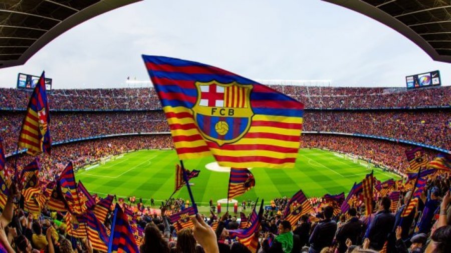 Barcelona  projekton të ardhmen, kontrata dhe marrëveshje me yjet e futbollit