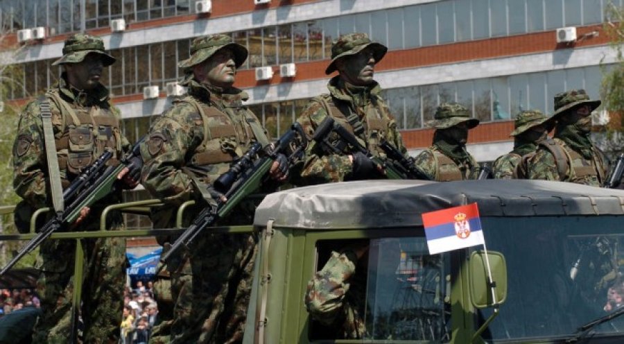 Serbia po e forcon ushtrinë