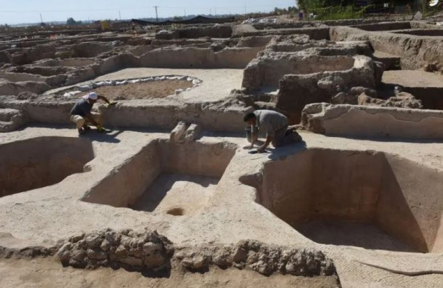 Në Izrael zbulohet fabrika më e lashtë e verës