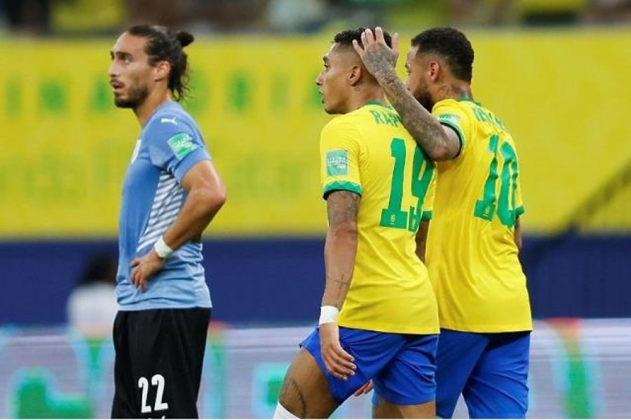 Kualifikueset e Botërorit/ Brazili ka një hero të ri, Martniez nderon Argjentinën