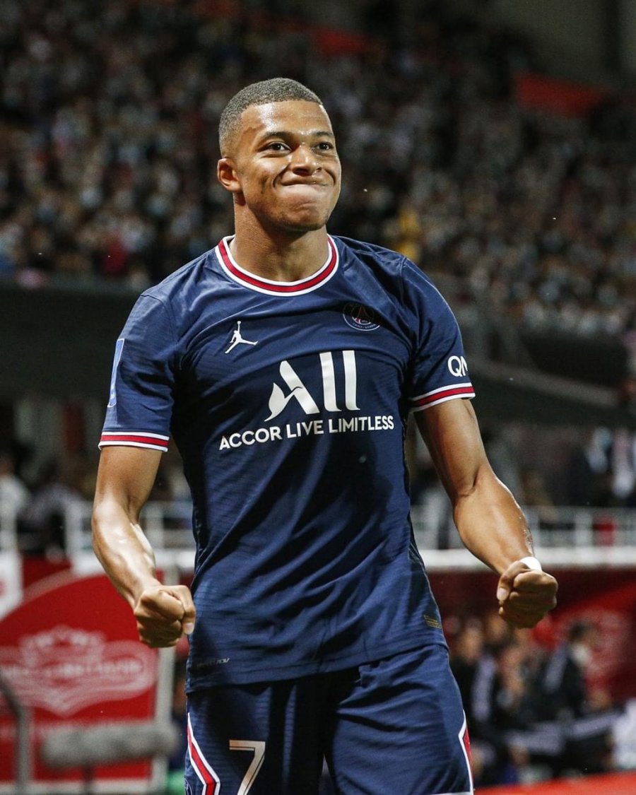 PSG fiton me përmbysje ndaj Angers, asist dhe gol nga Mbape