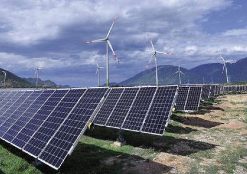 KE: Marrëveshjet e blerjes së energjisë së rinovueshme mund të luftojnë çmimet në rritje të energjisë 