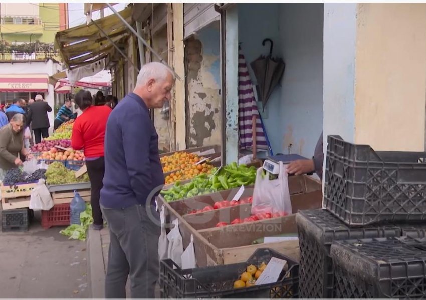 VIDEO/ Qytetarët shqiptarë: Jemi popull i varfër, rritja e çmimeve na ka shtuar mjerimin