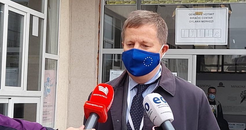 Shefi i BE-së përcjell mbarëvajtjen e zgjedhjeve, ja çka thotë për gjendjen në komunat serbe
