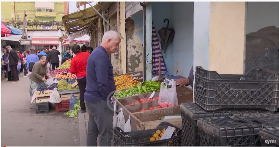 VIDEO/ Qytetarët shqiptarë: Jemi popull i varfër, rritja e çmimeve na ka shtuar mjerimin
