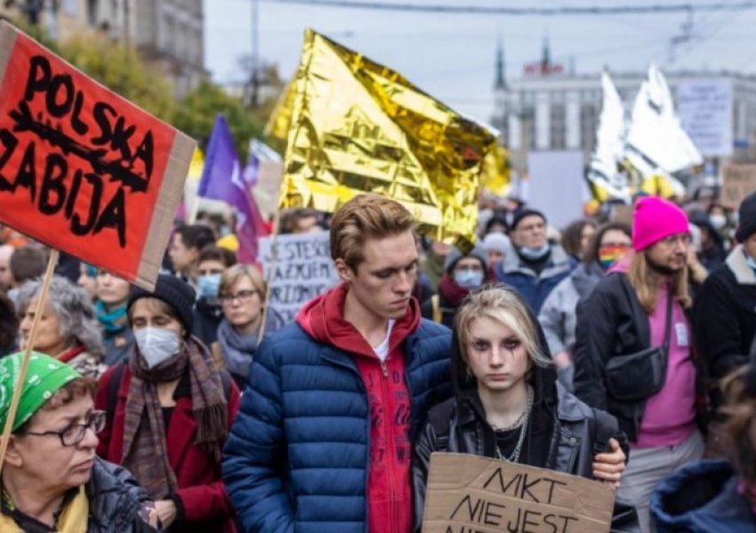 Protesta në mbështetje të refugjatëve në Poloni