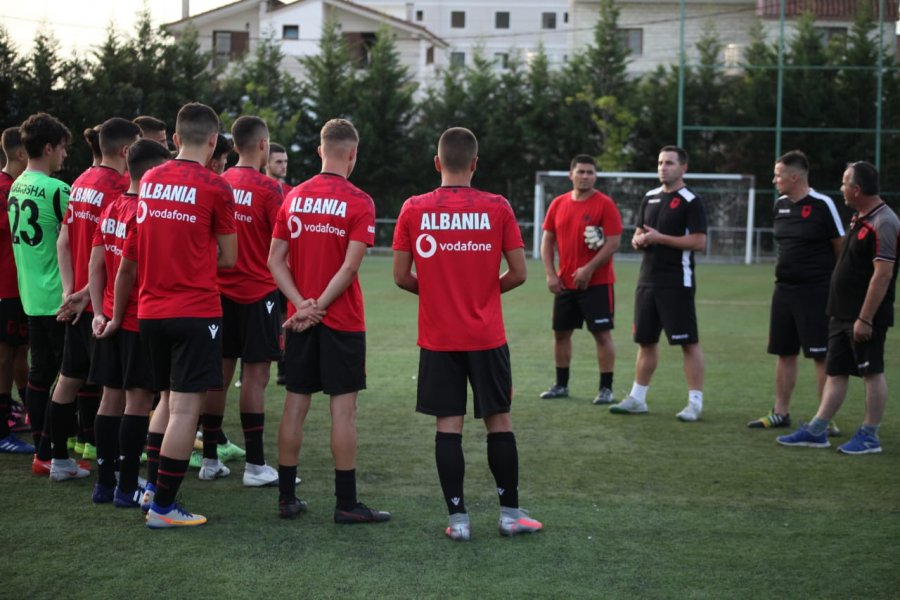 Europiani U-17/ Shqipëria nis grumbullimin, lista e 24 lojtarëve të ftuar nga Bulku