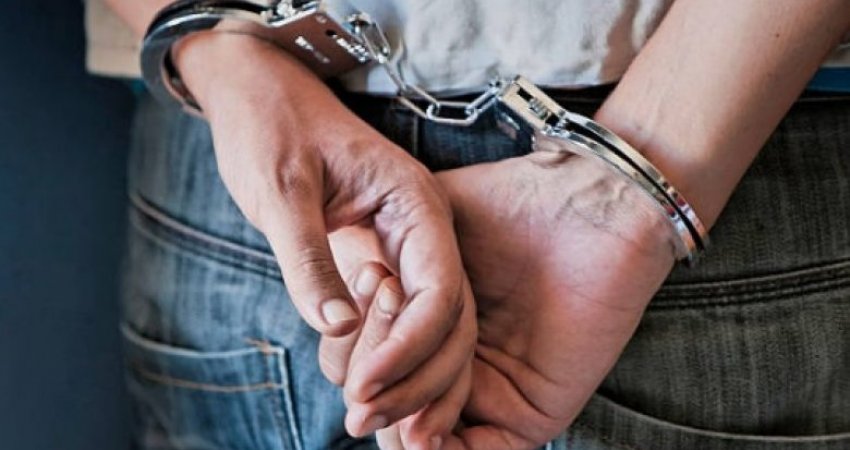 Arrestohet 45 vjeçari, dyshohet për keqpërdorim të fëmijëve në pornografi