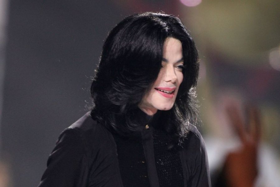 Pasaporta e Michael Jackson mund të bëhet e juaja në këmbim të këtij çmimi