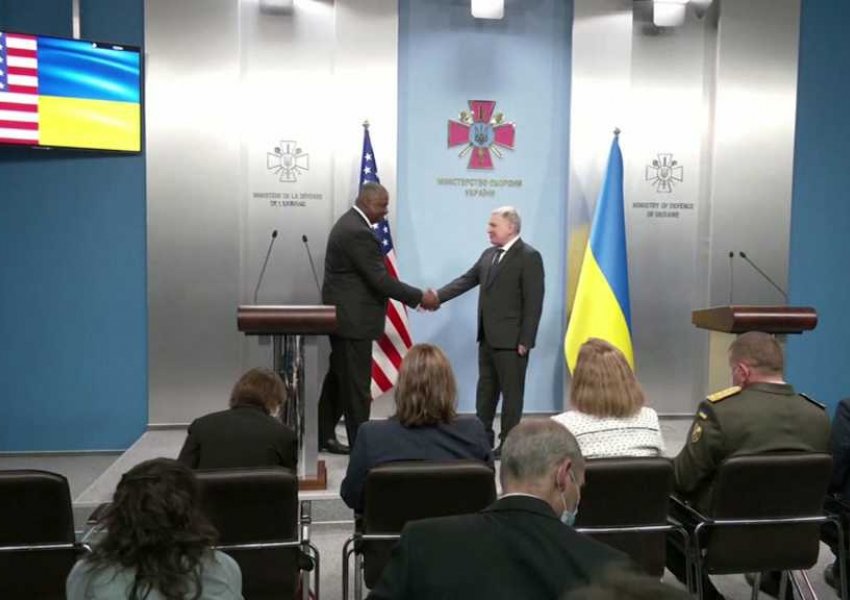 Ukraina në NATO, Austin: Askush s’mund ta pengojë, Rusia të mos ndërhyjë