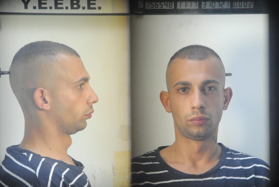 EMRAT-FOTO/ Bënin grabitje me armë nëpër dyqane të Greqisë, kush janë dy shqiptarët e arrestuar