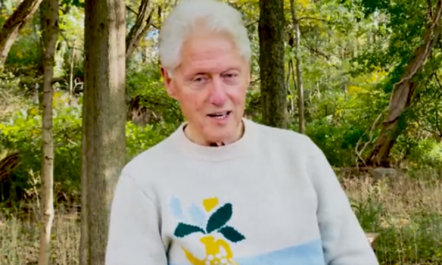 Bill Clinton flet pas daljes nga spitali, tregon gjendjen e tij shëndetësore