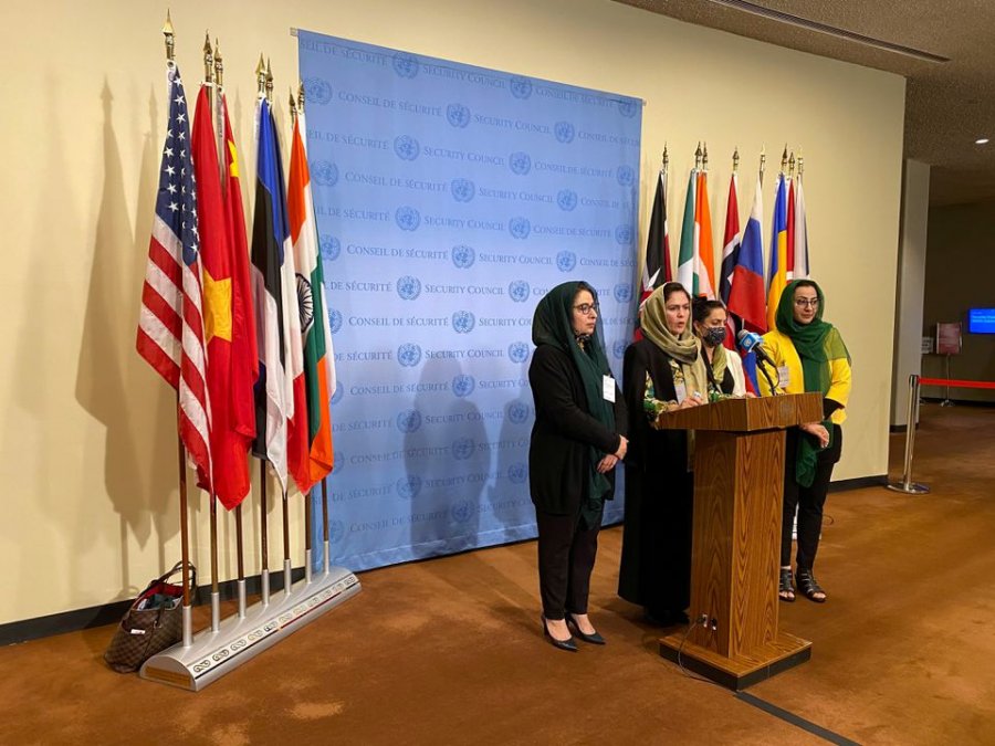 Në Kombet e Bashkuara, thirrja e grave afgane: Detyrojini talebanët t'i kthejnë fjalët në vepra!