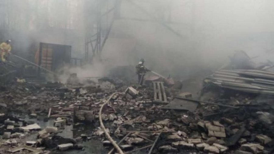 Shpërthim në një fabrikë në Rusi, të paktën 15 të vdekur