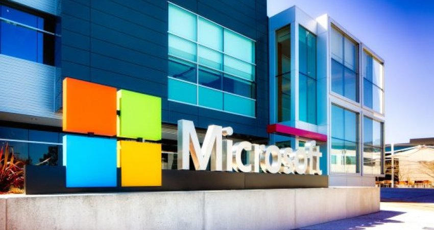 Microsoft: Hakerët e mbështetur nga Rusia synojnë shërbimet ‘cloud’