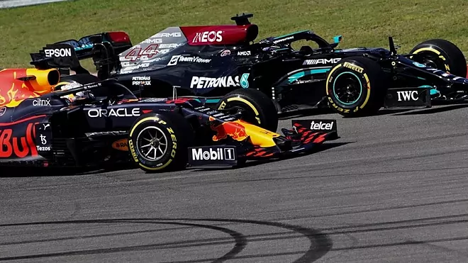 Red Bulli magjik, skuadra i dhuron fitoren Verstappen në Amerikë