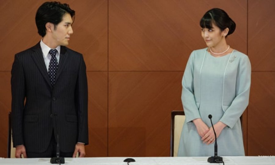  Princesha Mako e Japonisë martohet me 'njeriun e thjeshtë' dhe humbet statusin mbretëror