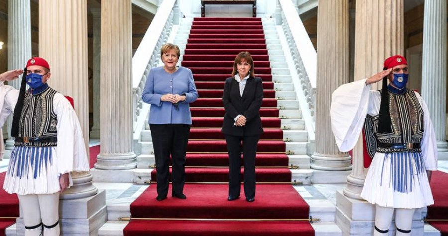 Angela Merkel në Athinë, takime dhe vizita me Presidenten greke