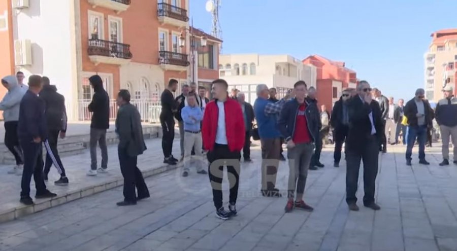 VIDEO/ Berisha mbështet protestën e qytetarëve të Krujës: I helmoi narkoshteti me ujësjellësin elektoral