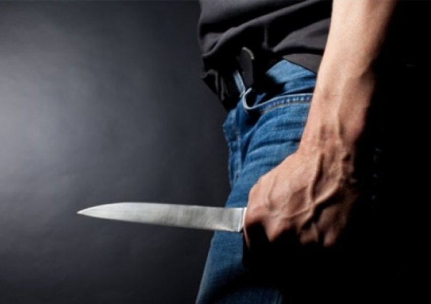Therje me thikë në një lokal në Prishtinë, arratiset i dyshuari