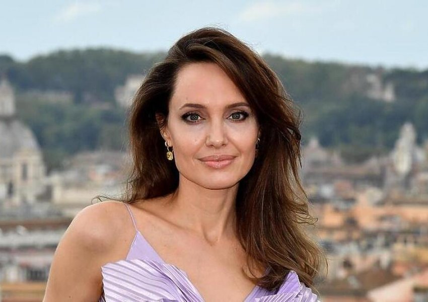 Angelina Jolie e pranon se kishte frikë për sigurinë e fëmijëve gjatë martesës së saj me Brad Pitt