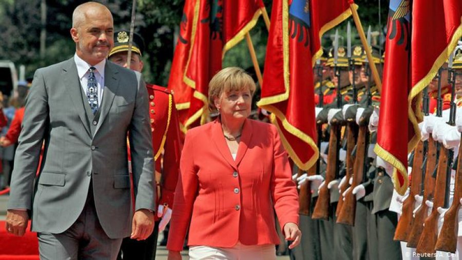 Vizita e Merkelit dhe liderëve ballkanikë, bllokohen disa akse rrugore nga Rinasi në Tiranë 