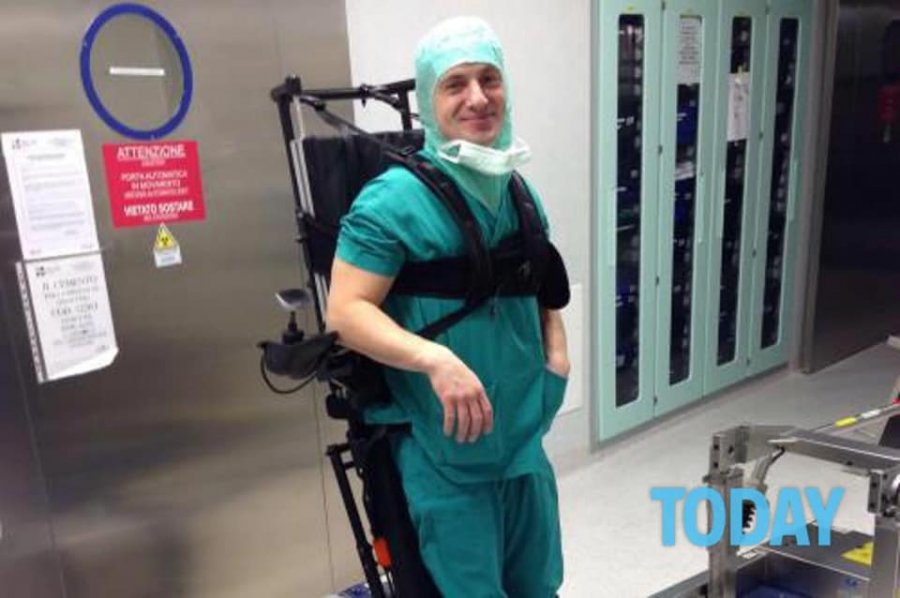 Marco Dolfin, 36 vjeç, kirurgu që vazhdon të operojë dhe të ushtrojë sportet