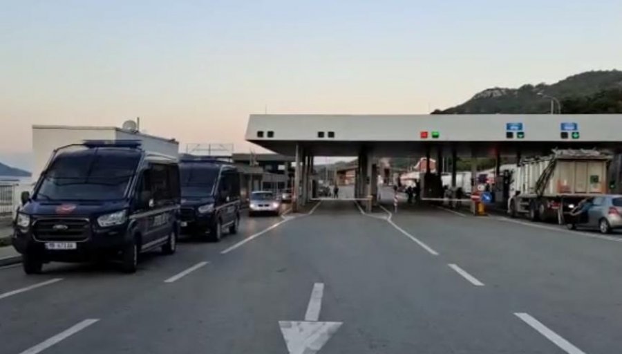 VIDEO/ Mali i Zi kthen mbrapsht punëtorët ditorë për të dytën ditë radhazi