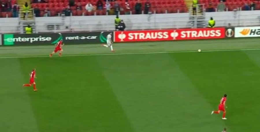 VIDEO/ Ernest Muçi si sprinter, shpik një gol nga hiçi për Legian në Europa League