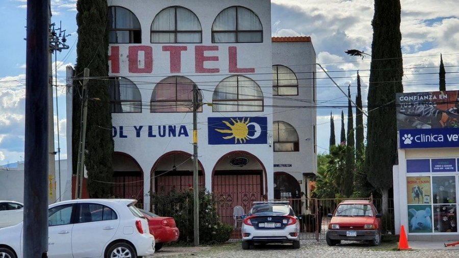 Meksika shpëton mysafirët e huaj, të rrëmbyer nga hoteli