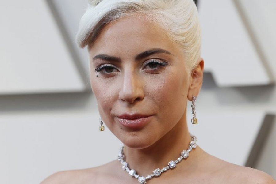 Lady Gaga në listën e grave më të kuruara në botë