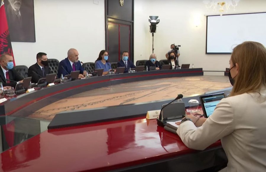 Publikohen vendimet e mbledhjes së parë të qeverisë Rama 3, dy në lidhje me Kosovën