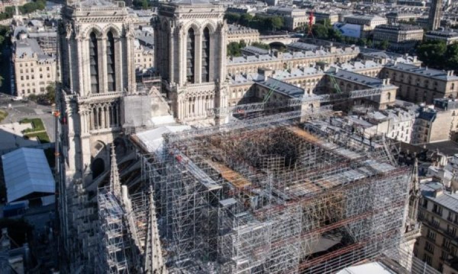VIDEO/ Katedralja Notre Dame në Paris pritet të rihapet në vitin 2024